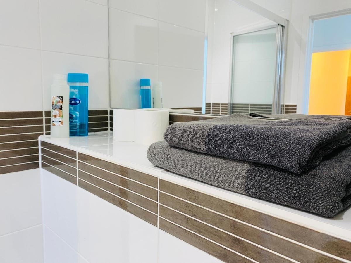 Spacious Two Bedroom Apartment In Balham ロンドン エクステリア 写真